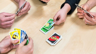 Cách chơi bài Uno cho người mới bắt đầu - Dễ dàng và thú vị